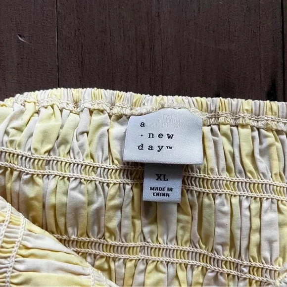 Yellow Smocked Tube Top - Picture 5 of 6